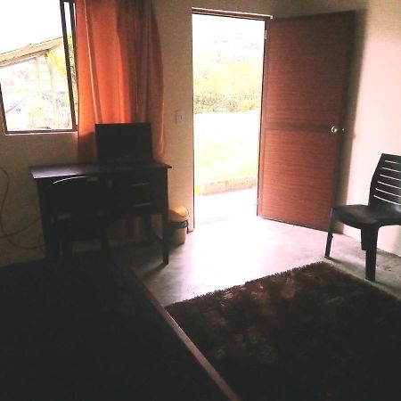 Montano Camping & Hostel Banos  Ngoại thất bức ảnh