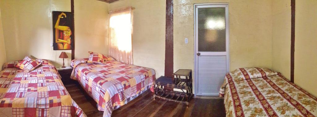 Montano Camping & Hostel Banos  Ngoại thất bức ảnh
