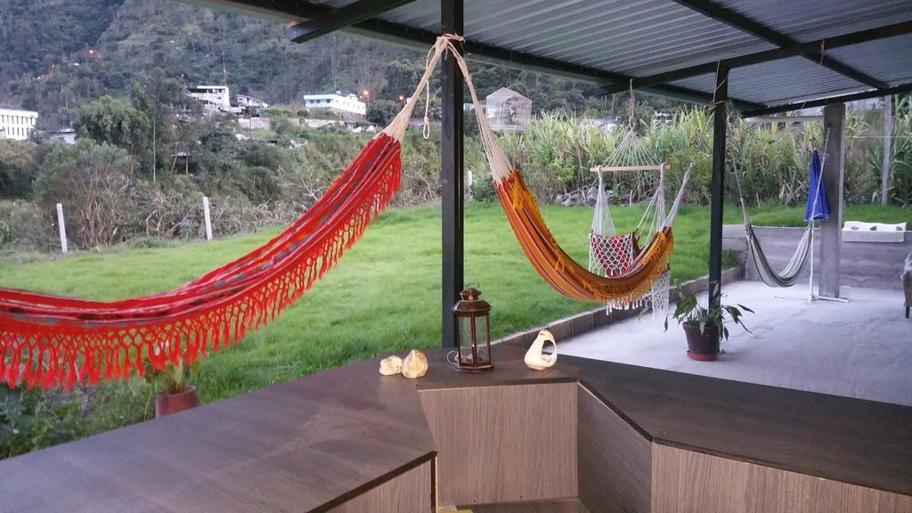 Montano Camping & Hostel Banos  Ngoại thất bức ảnh