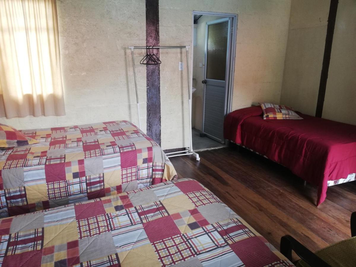 Montano Camping & Hostel Banos  Ngoại thất bức ảnh