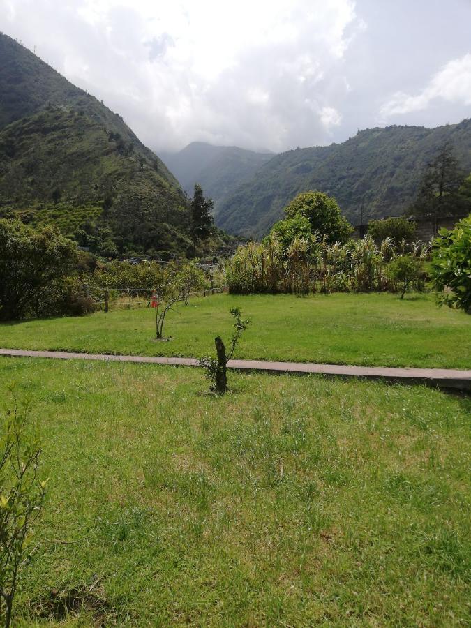 Montano Camping & Hostel Banos  Ngoại thất bức ảnh