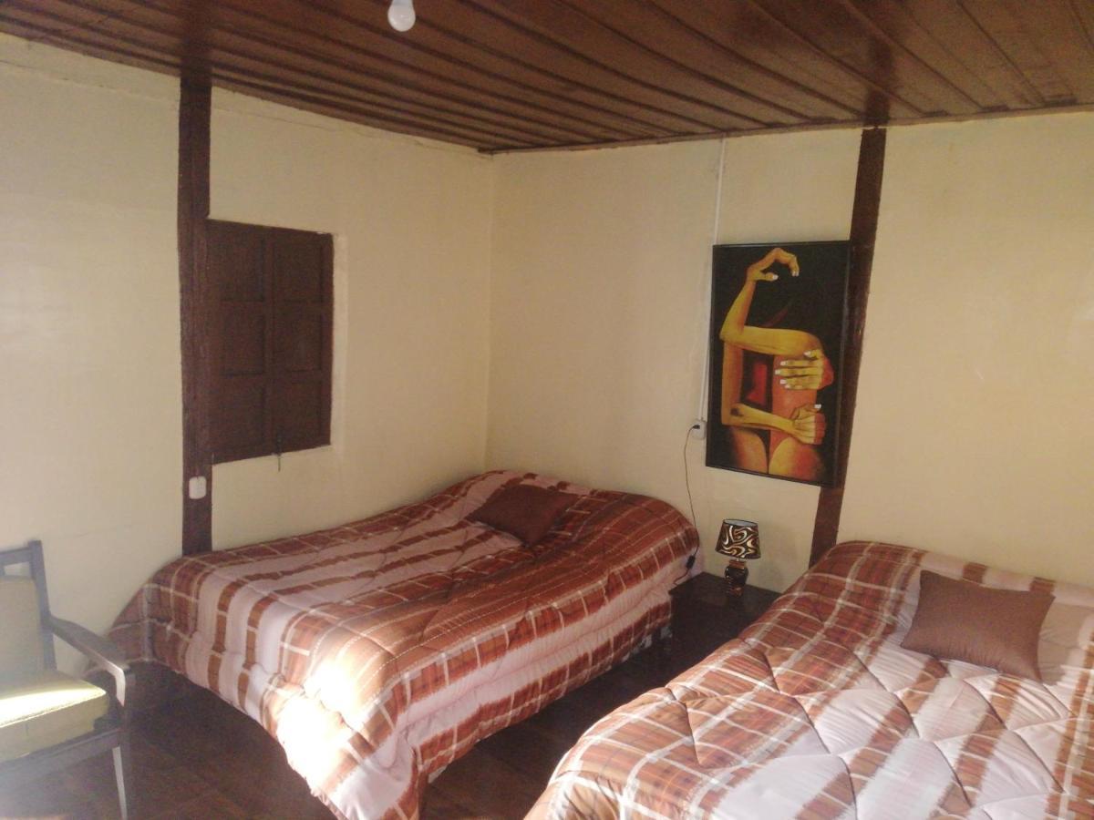 Montano Camping & Hostel Banos  Ngoại thất bức ảnh